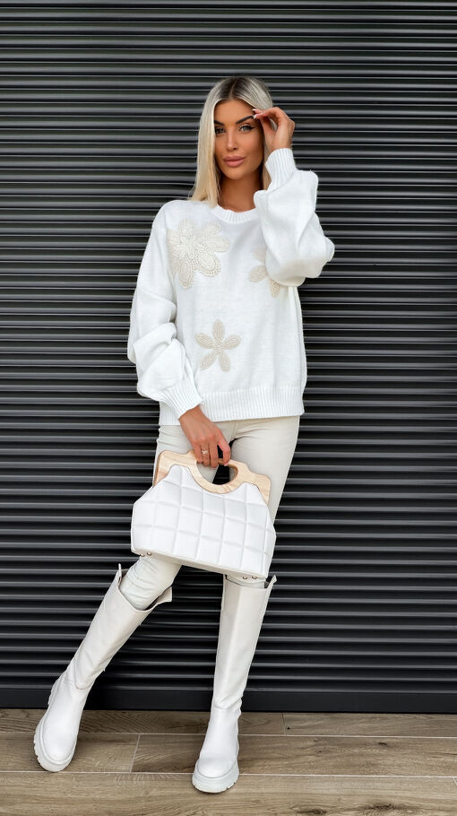 Biały sweter z gipiurowymi ozdobami ONE SIZE - S352