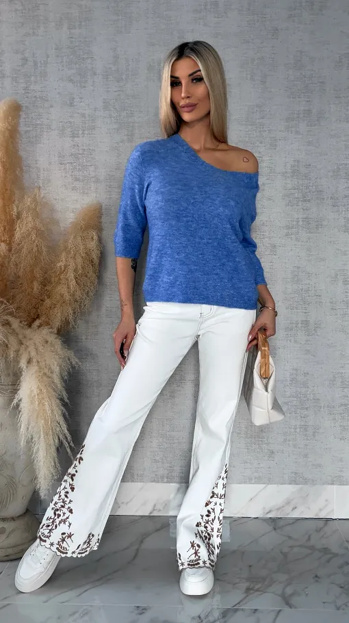 Lekki klasyczny sweter na wiosnę w serek BLUE JEANS - R663B