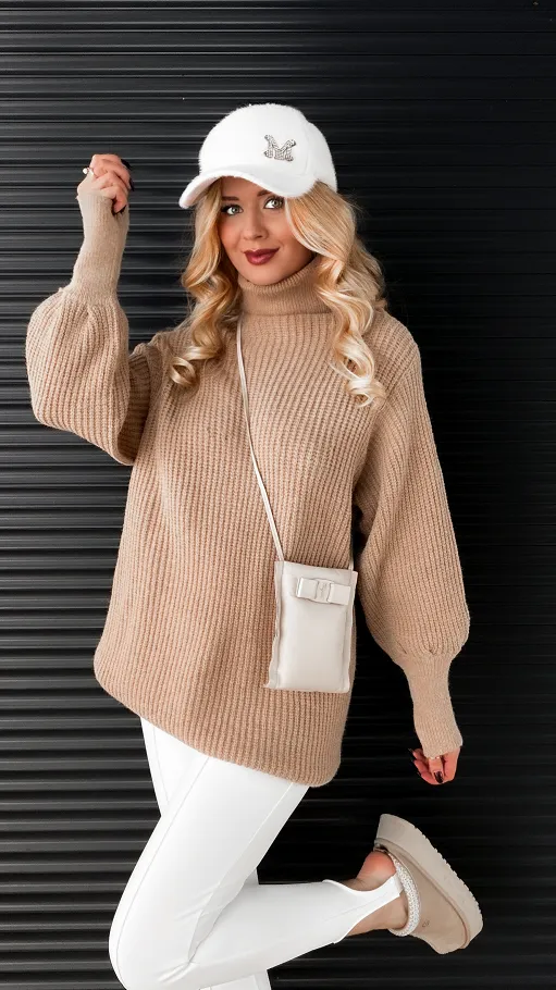 Sweter TUNIKA z golfem OVERSIZE beżowy - N809A