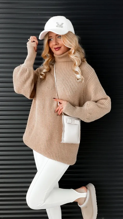 Sweter TUNIKA z golfem OVERSIZE beżowy - N809A