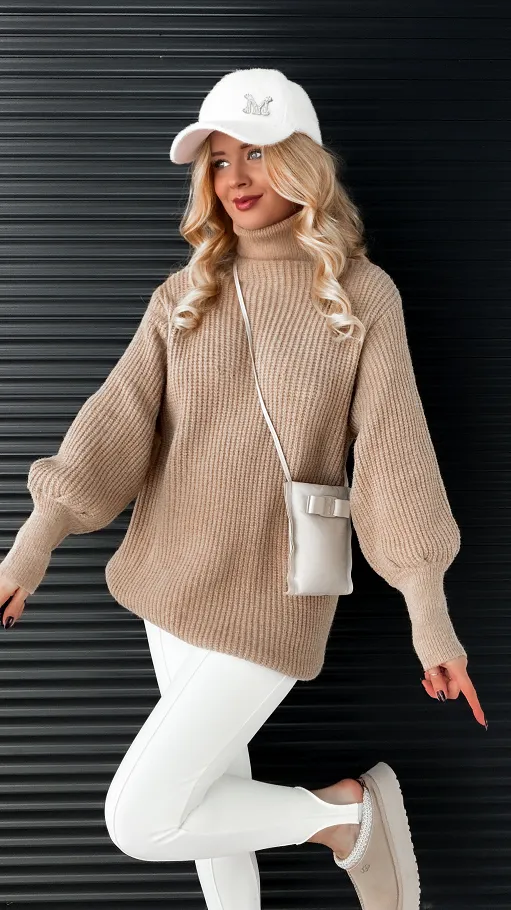 Sweter TUNIKA z golfem OVERSIZE beżowy - N809A