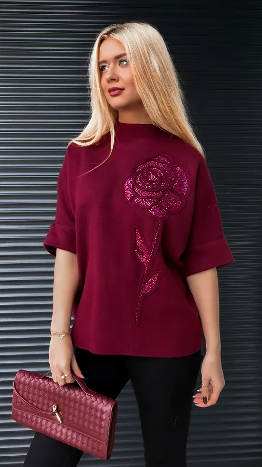 Sweter półgolf w kolorze BORDO z różą - R178A