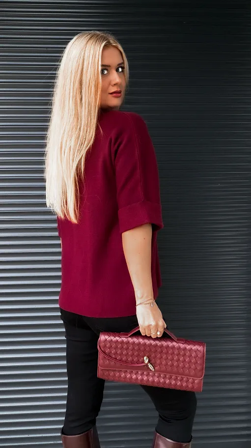 Sweter półgolf w kolorze BORDO z różą - R178A