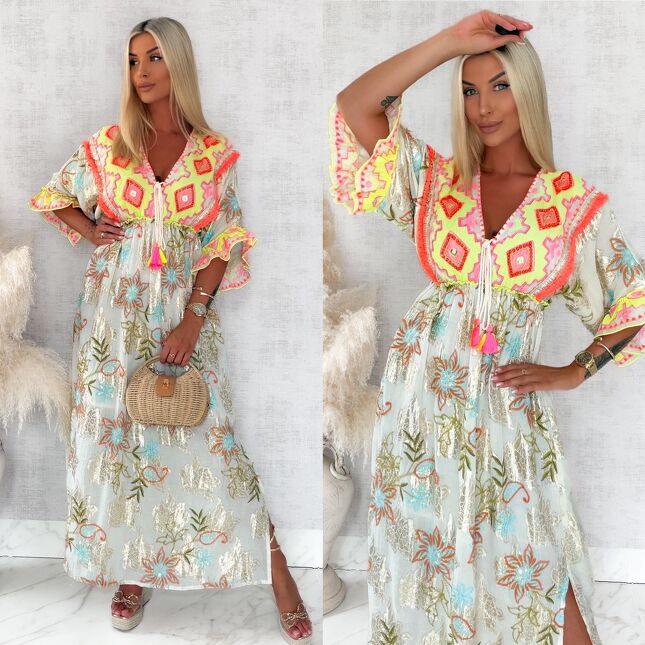Letnia MAXI sukienka w stylu BOHO z neonowymi ozdobami i złotymi haftami - S221