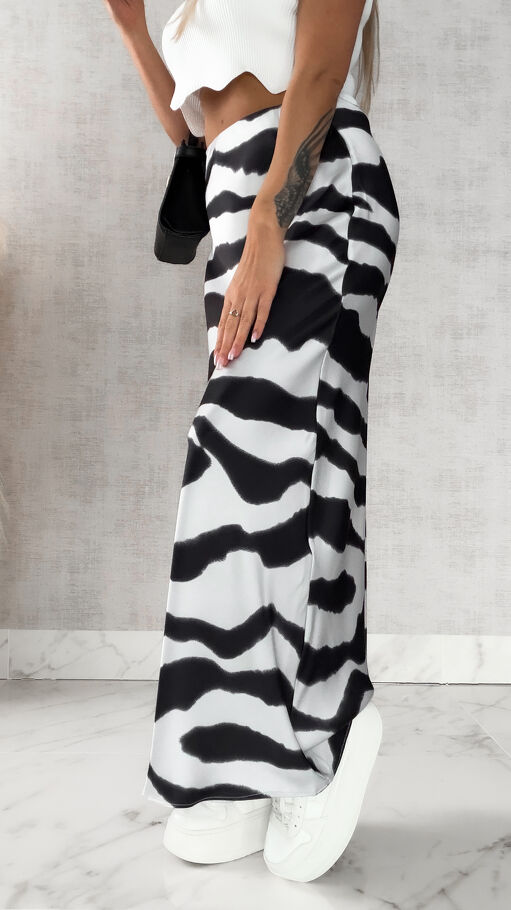Długa spódnica ZEBRA z gumką w pasie - R457